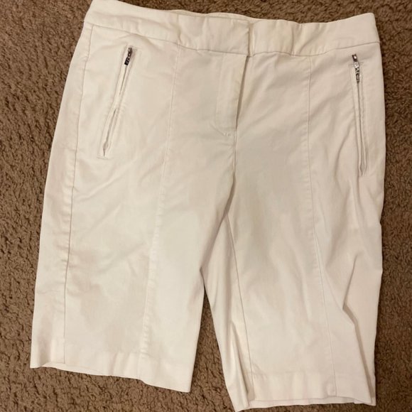 White Izod Ladies Bermuda Golf Shorts 